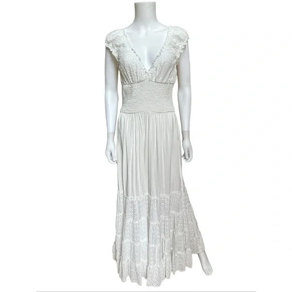 Solitaire Swim White Eyelet Maxi Tiered Dress, NWT, M - Picture 2 of 15